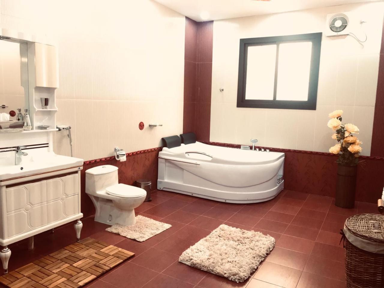 Luxury 2* Tabuk